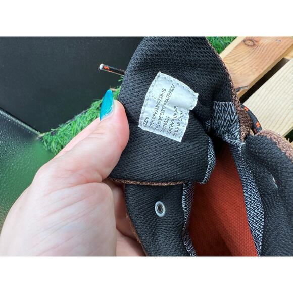 Perry Ellis Portfolio- Hiking Shoes- Brown-Size 6M - Picture 6 of 9